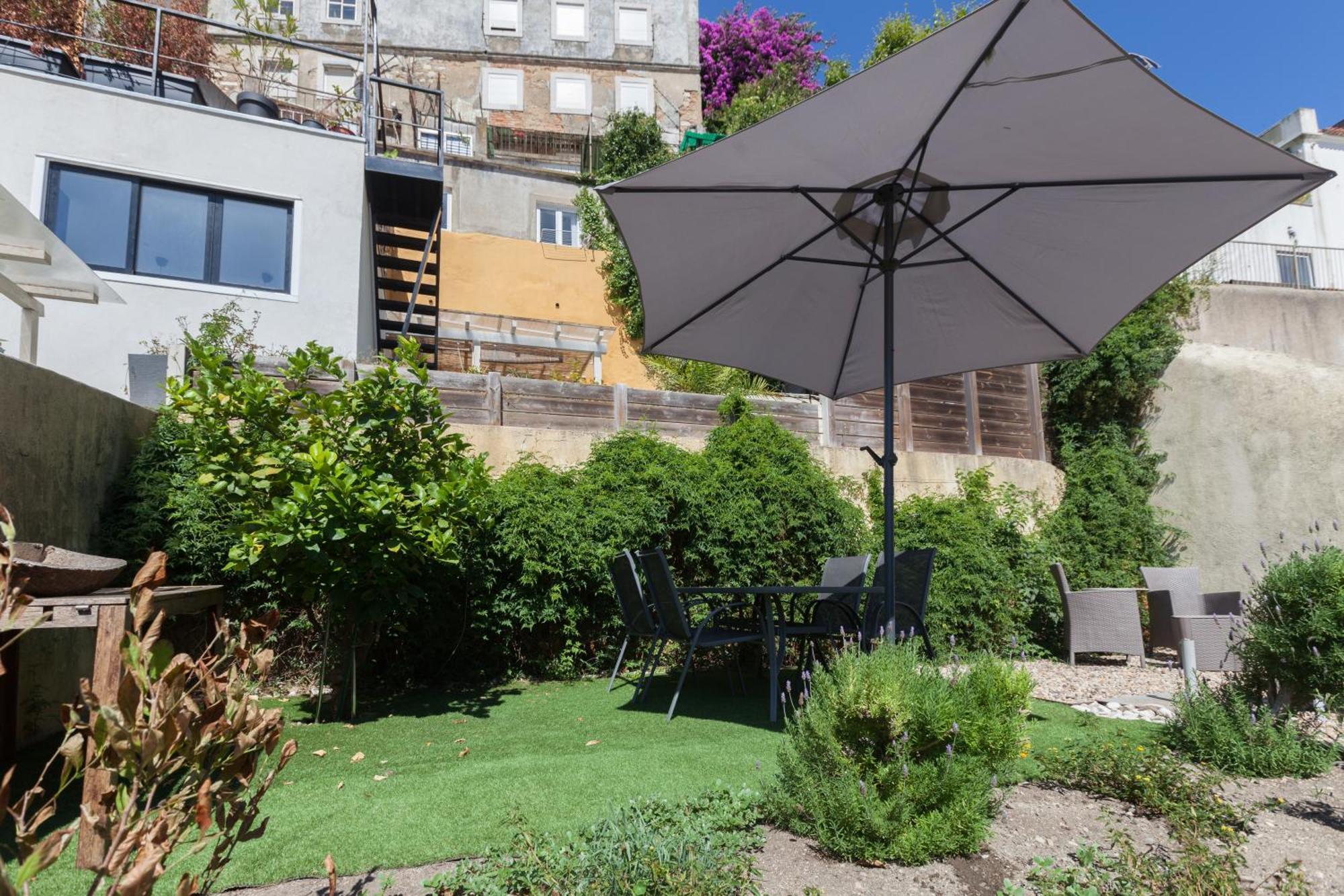 Flh Castle Duplex With Terrace Appartement Lissabon Buitenkant foto